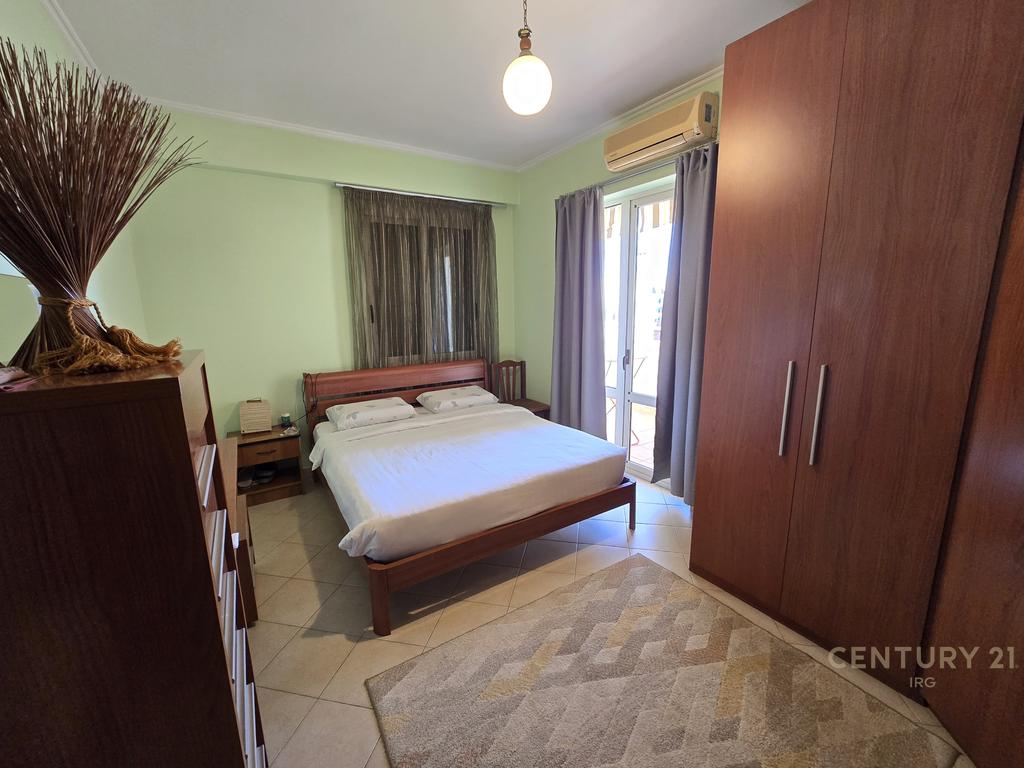 Apartament 2+1 per shitje tek Pazari i Ri