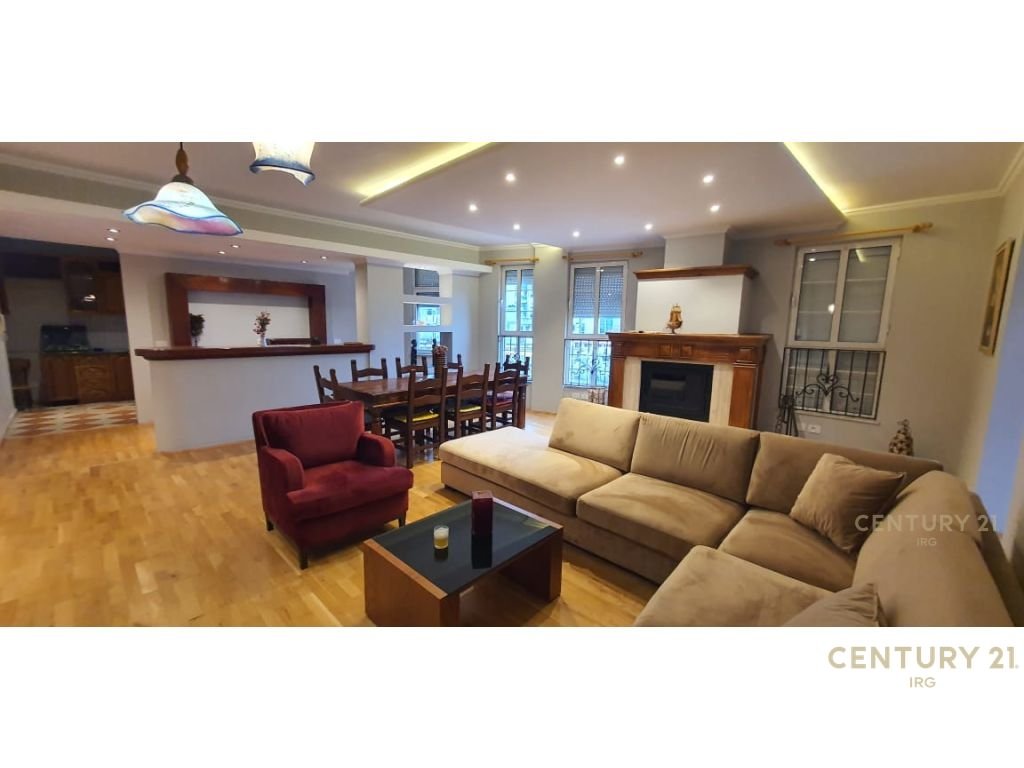 Apartament 3+1+2 ne Qender te Tiranes!