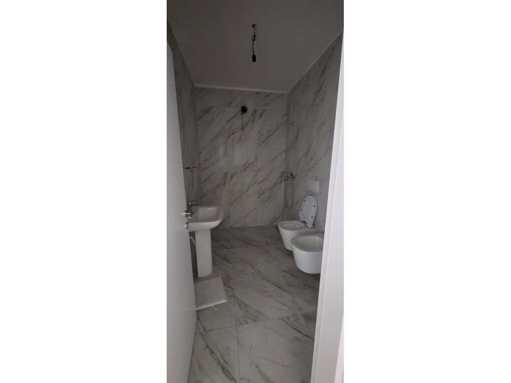 Bulevardi i Ri! Apartament 2+1 për qira!