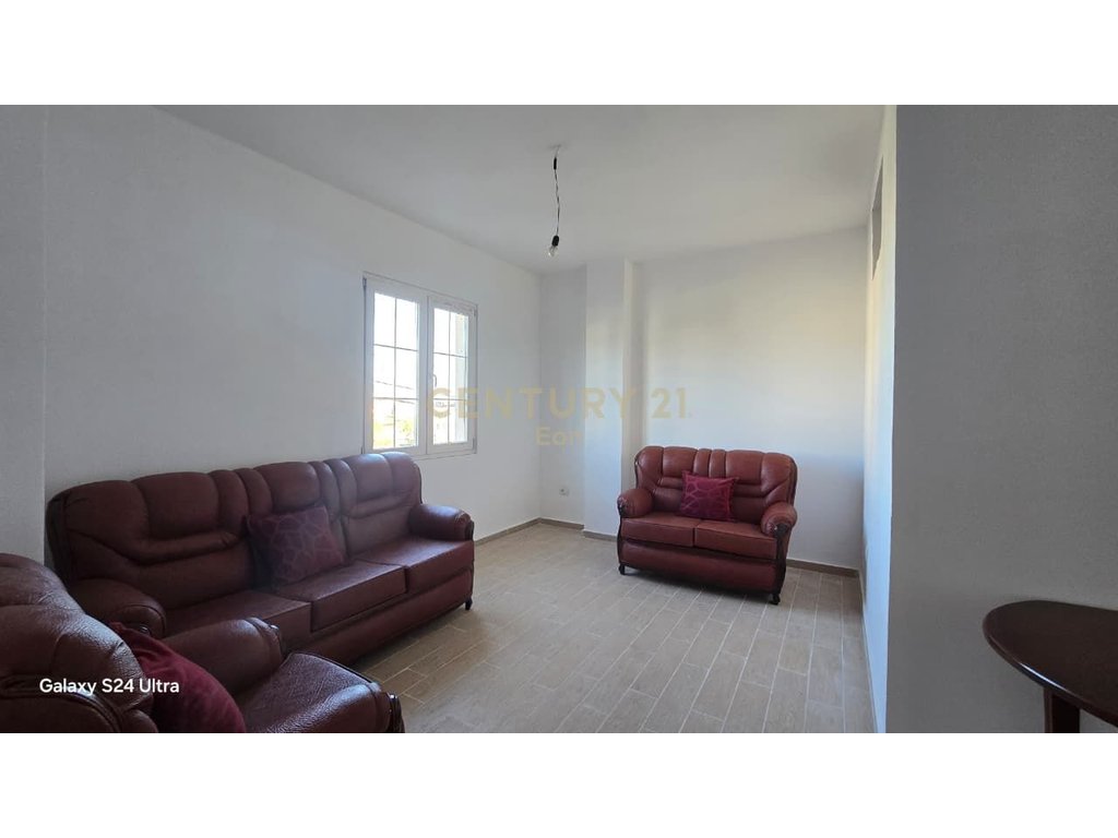 Shitet Apartament 2+1 në Spitalle, Durrës !