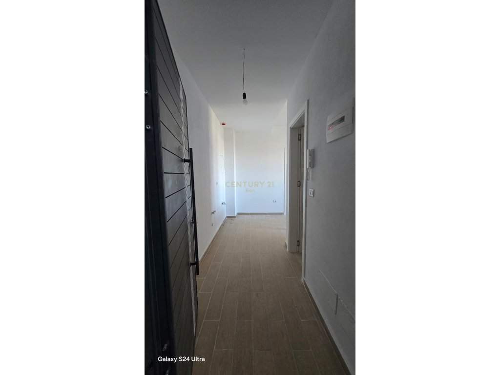 Shitet Apartament 2+1 në Spitalle, Durrës !