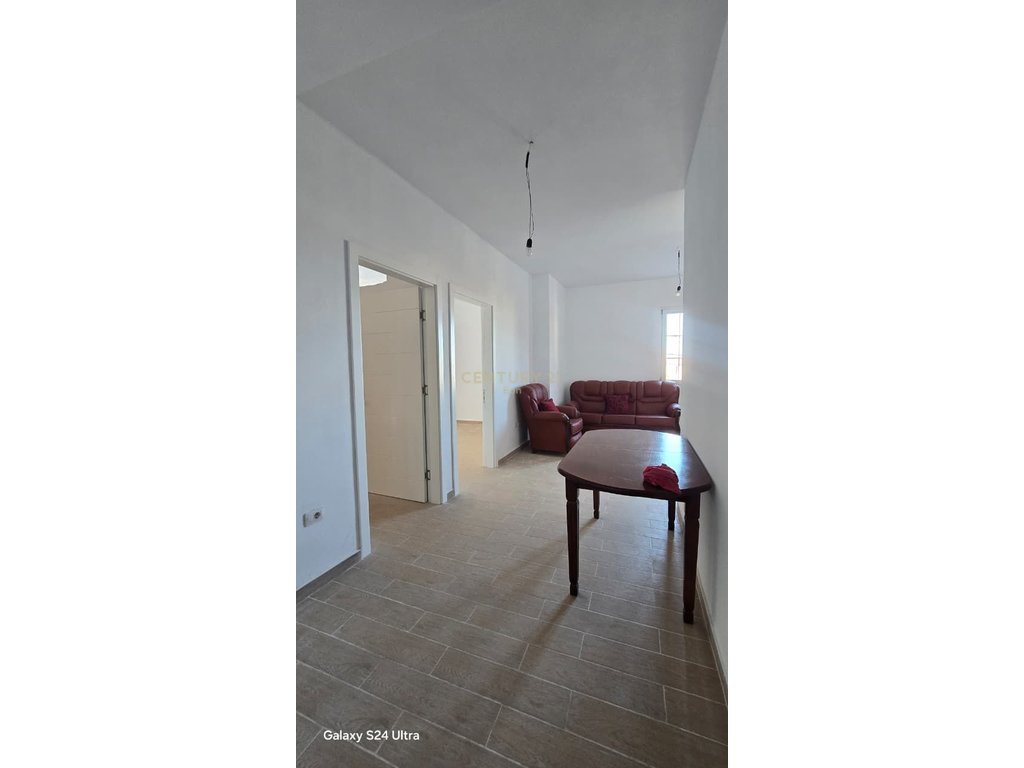 Shitet Apartament 2+1 në Spitalle, Durrës !