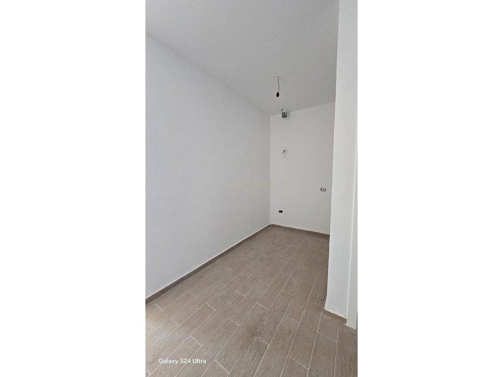 Shitet Apartament 1+1 në Spitalle, Durrës !