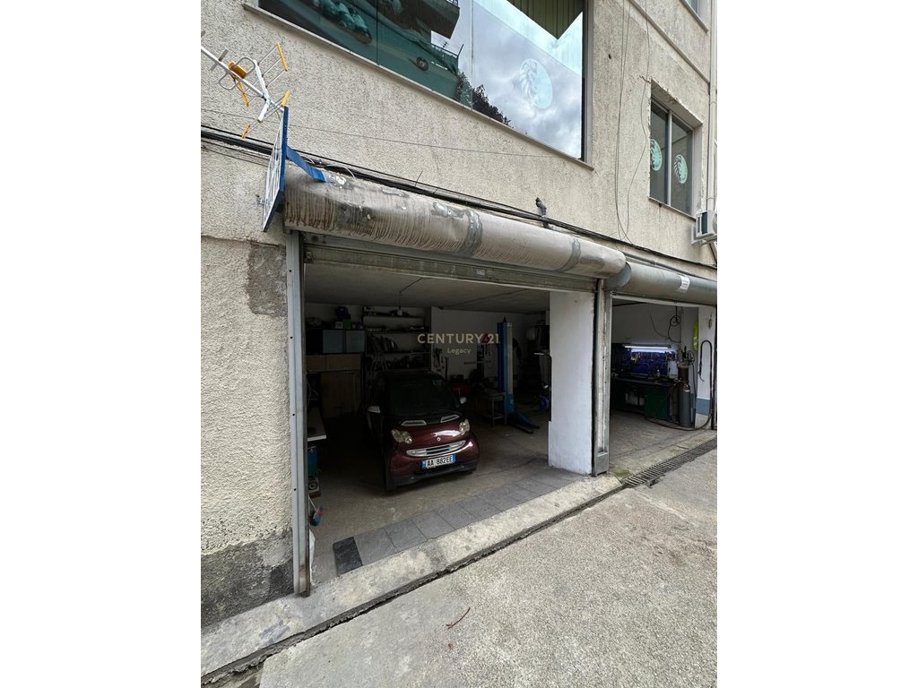 📍 Jepet me qira servis në zonën e Freskut – 800 € / muaj