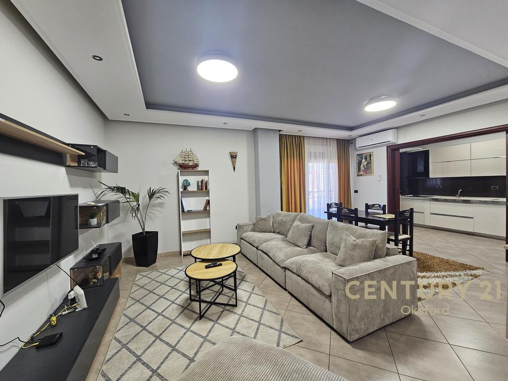 JEPET ME QIRA APARTAMENT 3+1+2 NE XHAMLLIK!