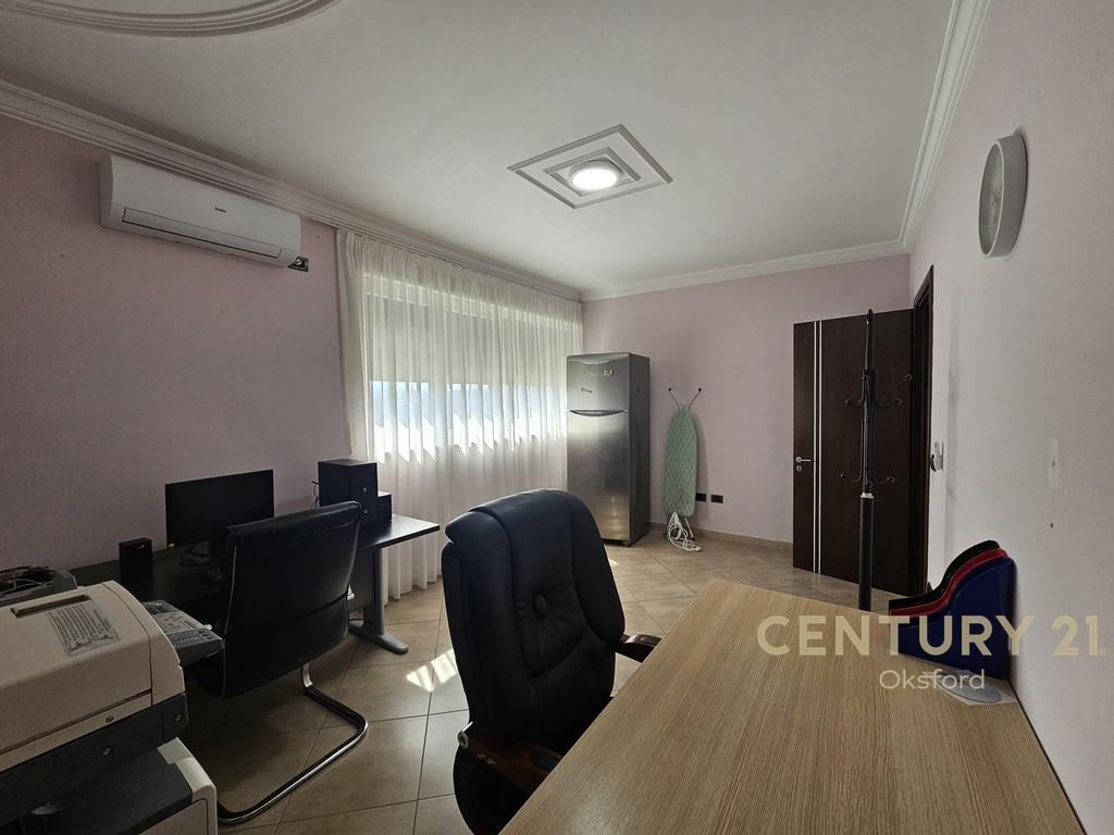 JEPET ME QIRA APARTAMENT 3+1+2 NE XHAMLLIK!