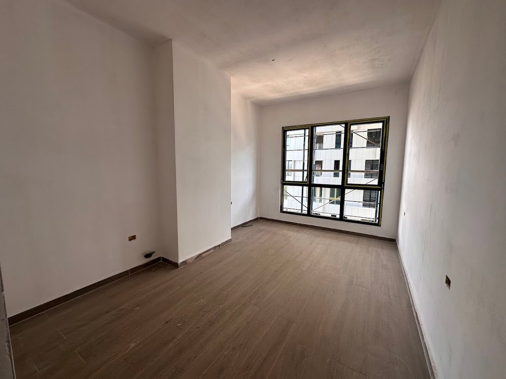 PER SHITJE APARTAMENT 2+1 TEK ARLIS SQUARE 21 !
