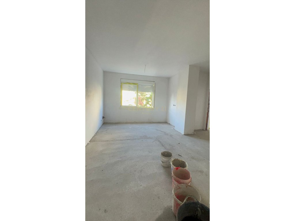 Apartament me lokacion fantastik dhe pamje deti 1+1+ballkon Për Shitje në Golem, Durrës - 145,365| 88.1m²