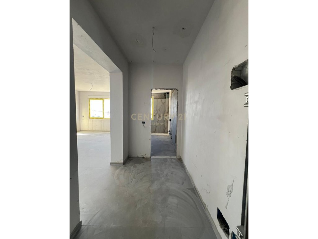 Apartament me lokacion fantastik dhe pamje deti , 1+1+ballkon Për Shitje në Golem, Durrës - 133,110€ | 78.3 m²