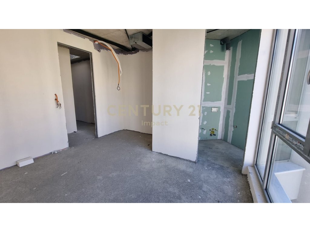Vila Elitare per shitje ne zonen e Liqenit te Thate "GREEN VALLEY".1.550.000€ | 598.5 m²