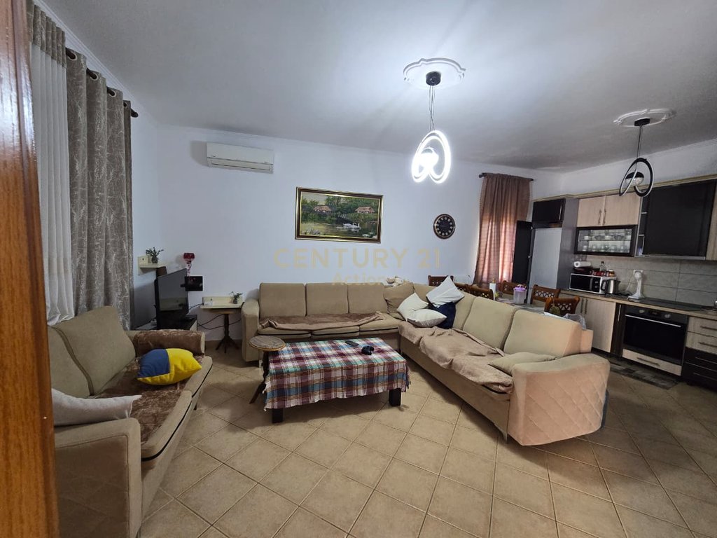 Shtëpi  private në shitje Univers City , Tiranë | 330 m²!