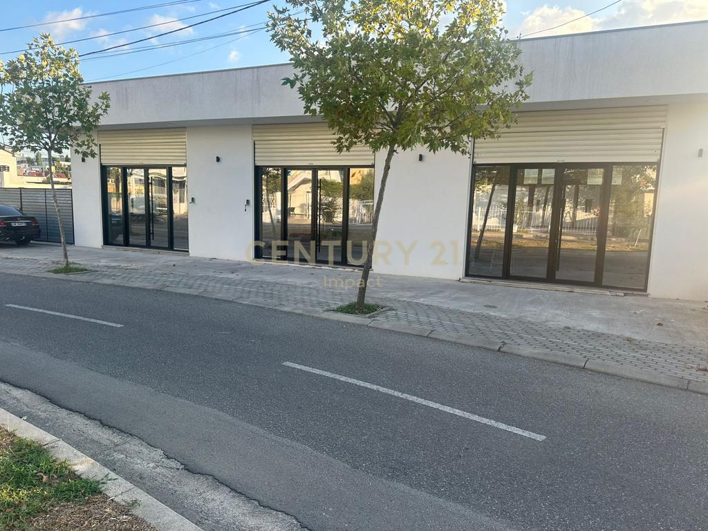 Ambient Komercial ,Me Qira në Kodër Kamëz, Tirana - 750€ !