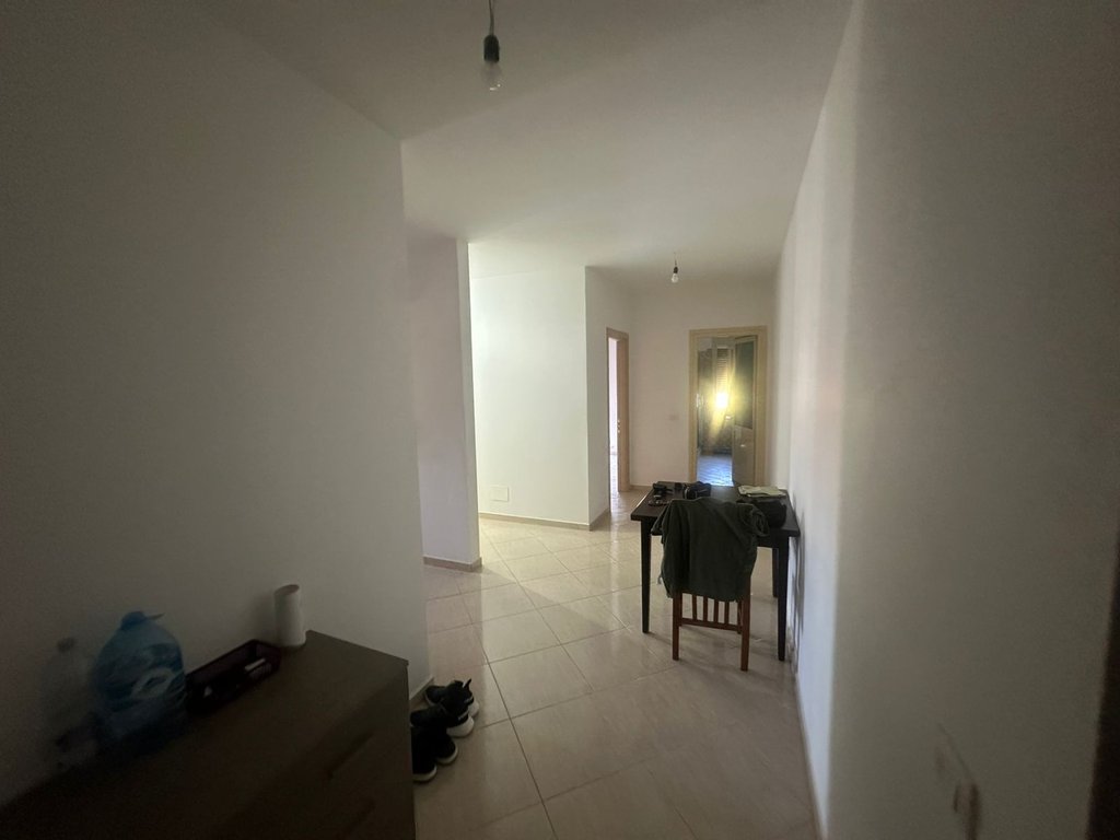 APARTAMENT 2+1+2 PER SHITJE,PRANE LUNGOMARES!