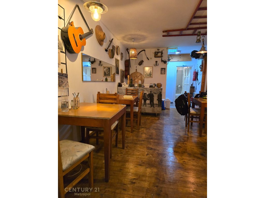 Shitet Bar/Restorant, ne Vasil Shanto!