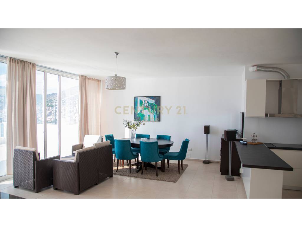 Shitet, Penthouse + Post Parkimi, Sarande.