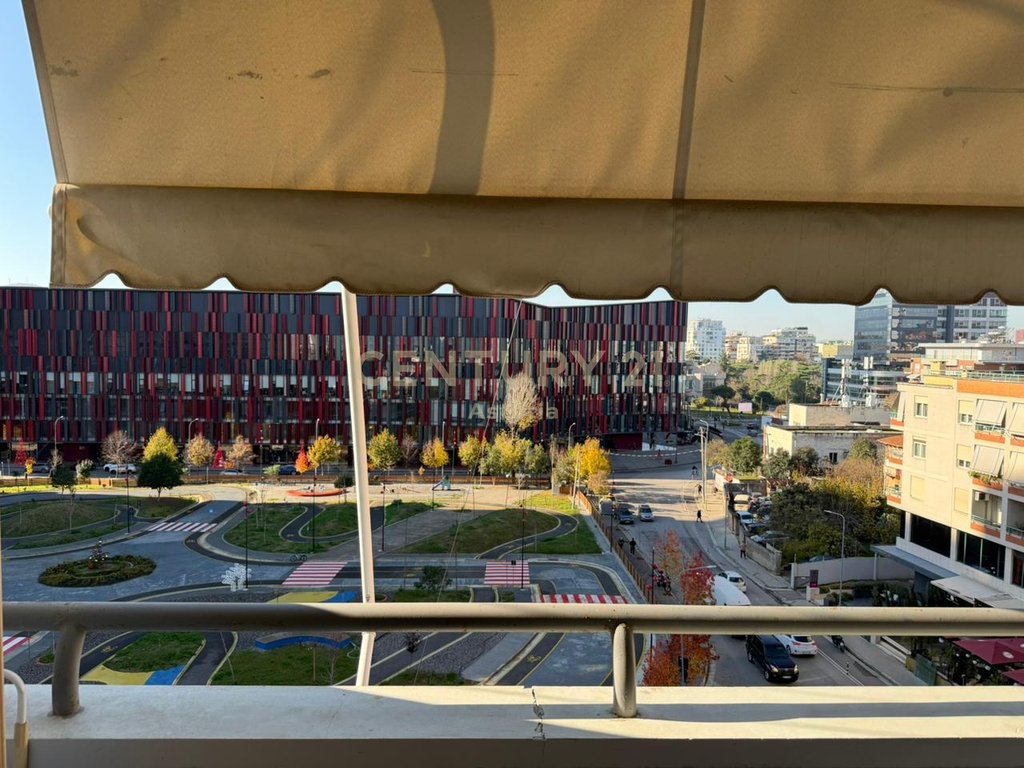 Apartament 2+1 për shitje pranë stadiumit Air Albania – Lokacion elitar në zemër të Tiranës