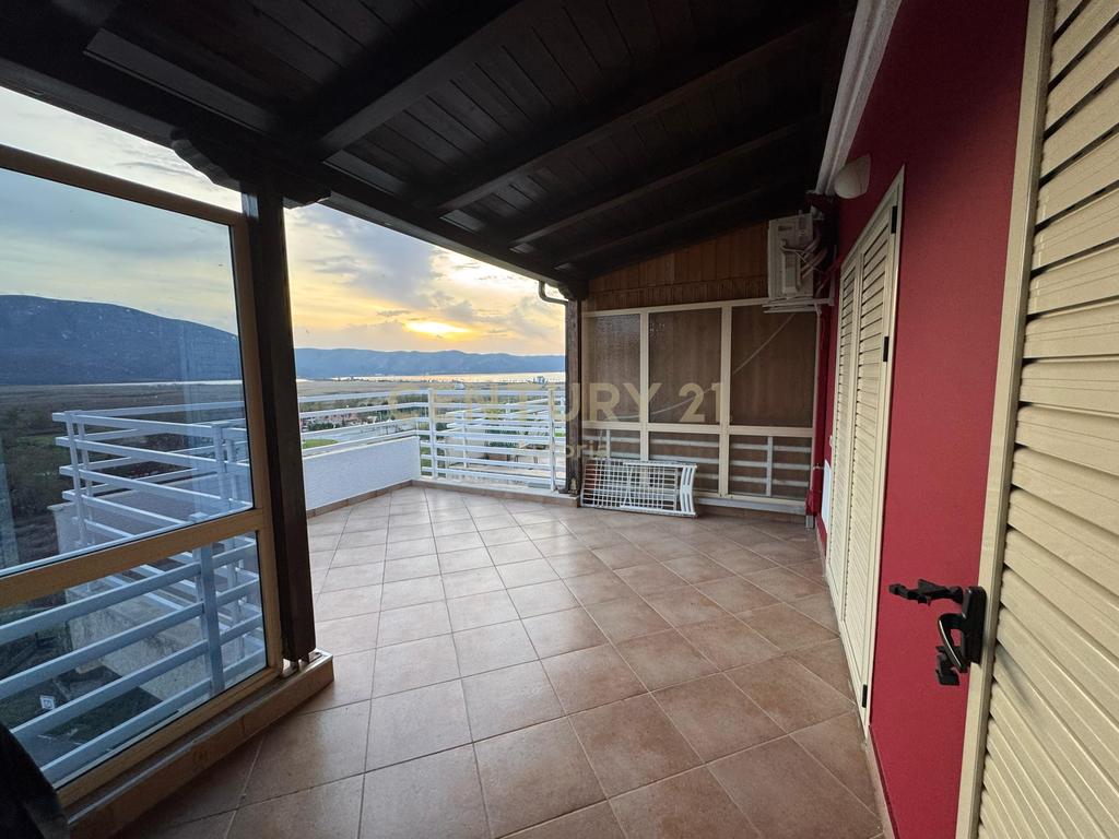 Shitet apartament 1+1+2 poste parkimi ne Orikum