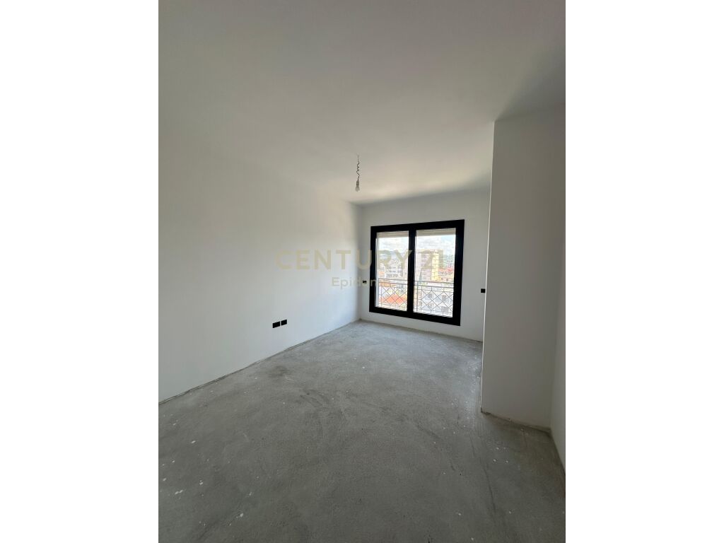 Apartament 2+1 në Shitje në Kavajë !!