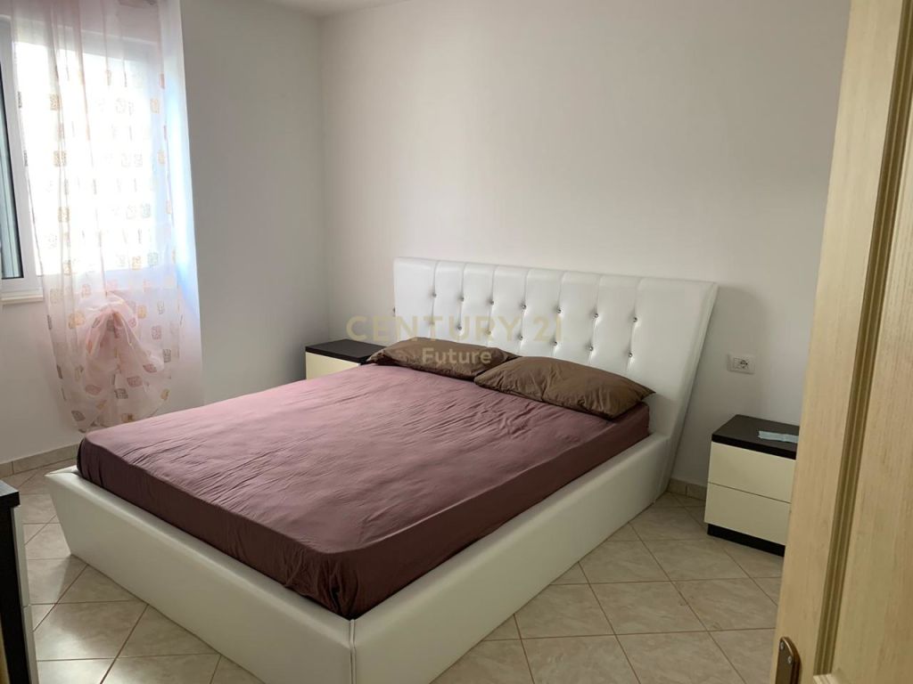 SHITET APARTAMENT 2+1 ME GARAZH, SHENGJIN