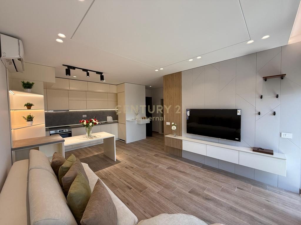 Apartament 2+1 Per Qira tek Selvia