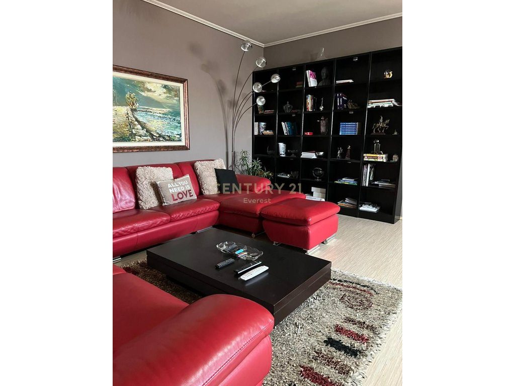 ISH EKSPOZITA, JAPIM ME QIRA APARTAMENT 2+1+2