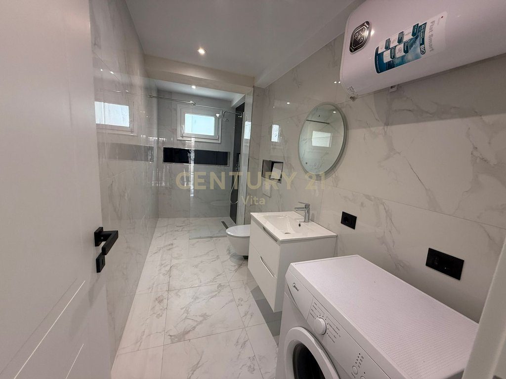 Apartament 1+1 Me Qira në Ish Këneta, Durrës - 350€ | 55 m²