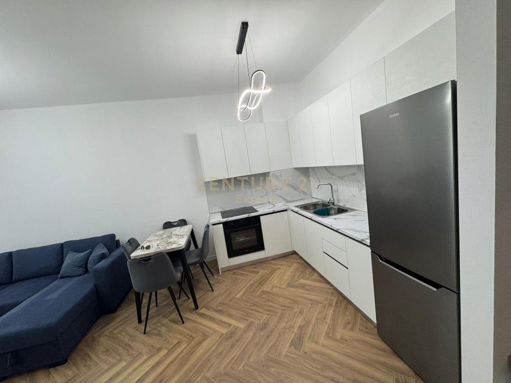 APARTAMENT 1+1+POST PARKIMI PER QIRA TEK GOLDEN PARK 3
