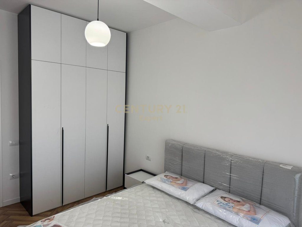 APARTAMENT 1+1+POST PARKIMI PER QIRA TEK GOLDEN PARK 3