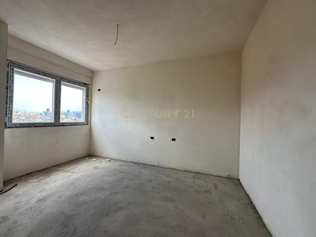 SHITET APARTAMENT 2+1 NE PASKUQAN!