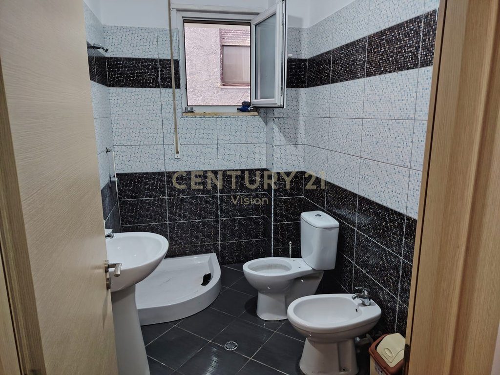 Apartament 1+1 për shitje Qendër Shkodër  | 80 m²
