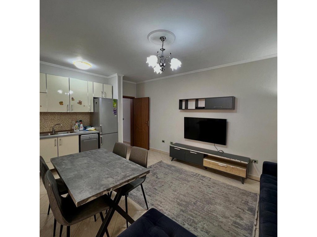 Apartament 1+1 Me Qira tek Ish Tregu Elektrik, Tiranë