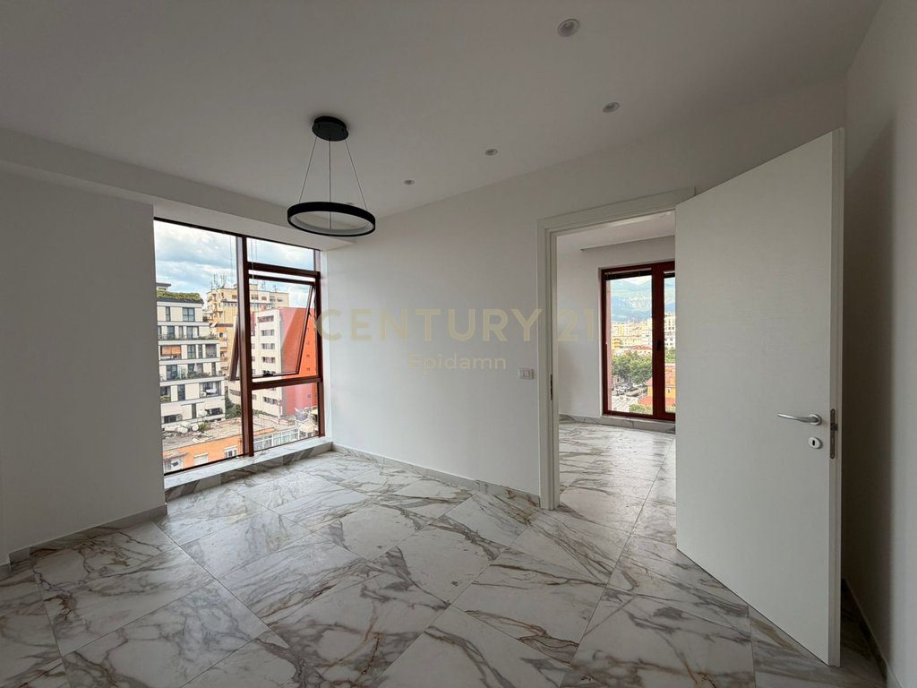 APARTAMENT 1+1 PËR QIRA TEK RRUGA E KAVAJËS  1300€/muaj