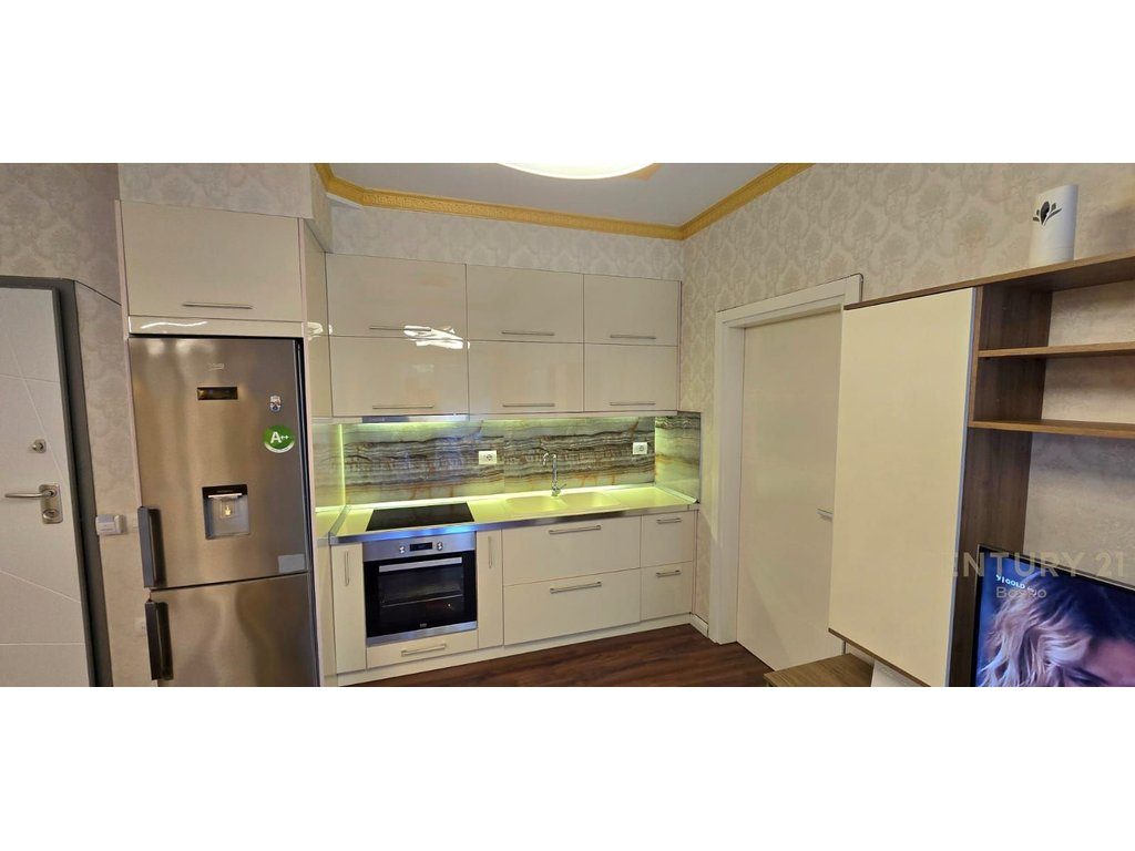 Apartament 2+1për shitje prane  Radisson  Hotel Liqeni i Thatë, Tiranë