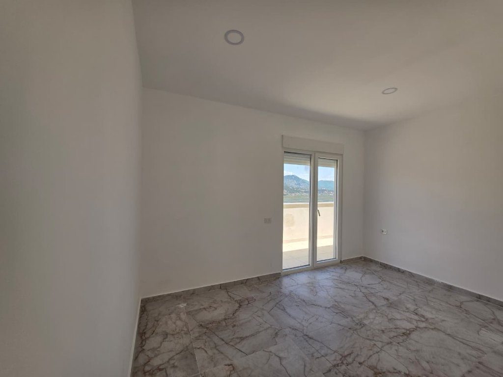 SHITET APARTAMENT PENTHOUSE 3+1+3 SHENGJIN