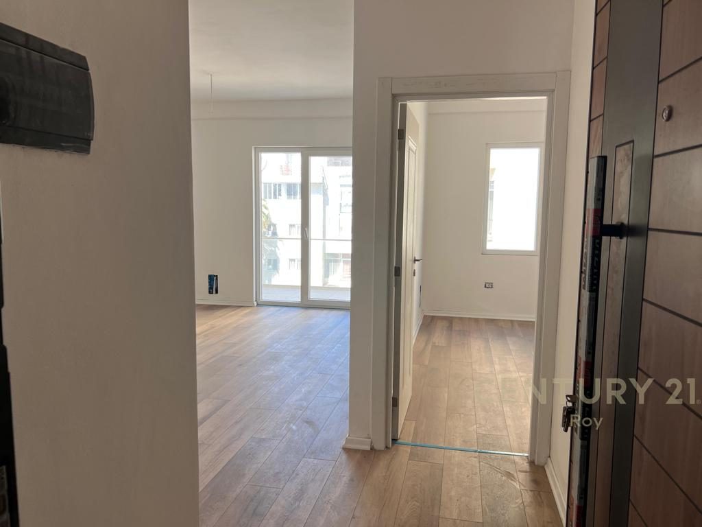 SHITET APARTAMENT 2+1 NE NDERTIM TE RI, MALI I ROBIT !