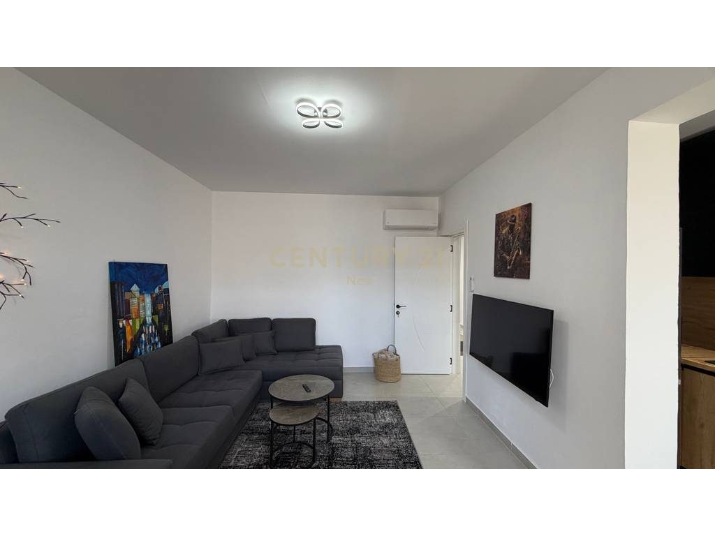 APARTAMENT 2+1 PER SHITJE PERBALLE SHKOLLES HARRY FULTZ