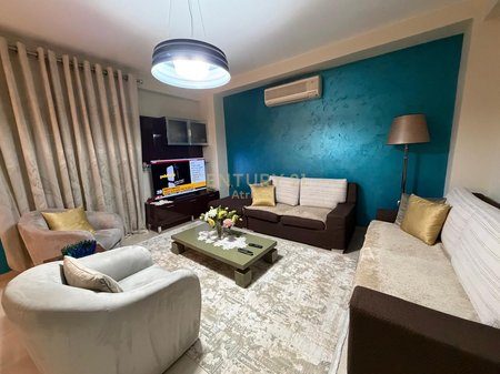 SHITET APARTAMENT 3+1+2 PRANE MATERNITETIT TE NE NE BULEVARDIN BAJRAM CURRI
