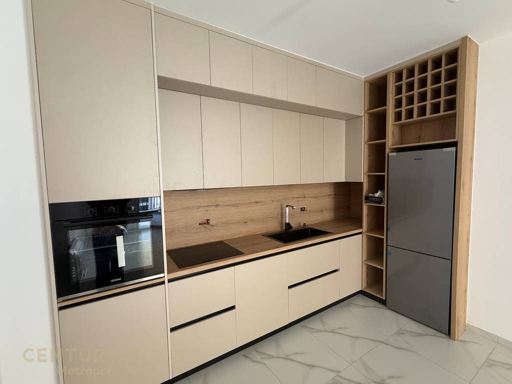 JEPET ME QIRA APARTAMENT 2+1+2, REZIDENCA AURA, LAPRAKË!
