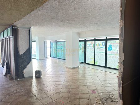 MUNDESI E MIRE INVESTIMI ! NJESI PER SHITJE NE VOLLGA, DURRES !