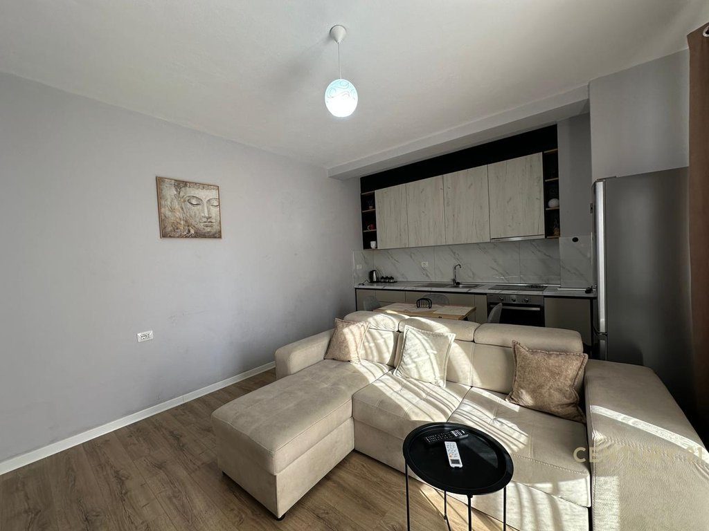 Jepet me qera apartament 2+1 pas Xhamise ne Don Bosko!