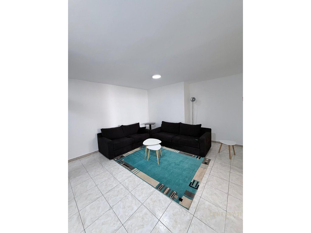 Jepet apartament 2+1+2 me qera prane Shkolles Baletit!