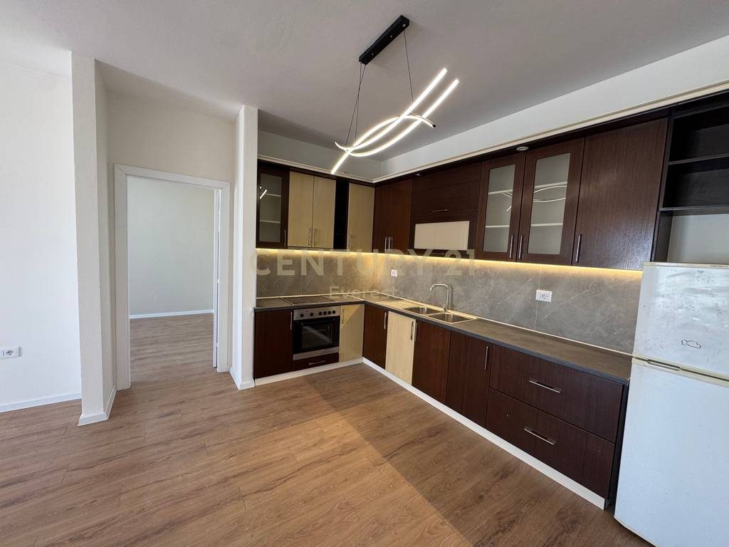 ASTIR, SHESIM APARTAMENT 2+1+2