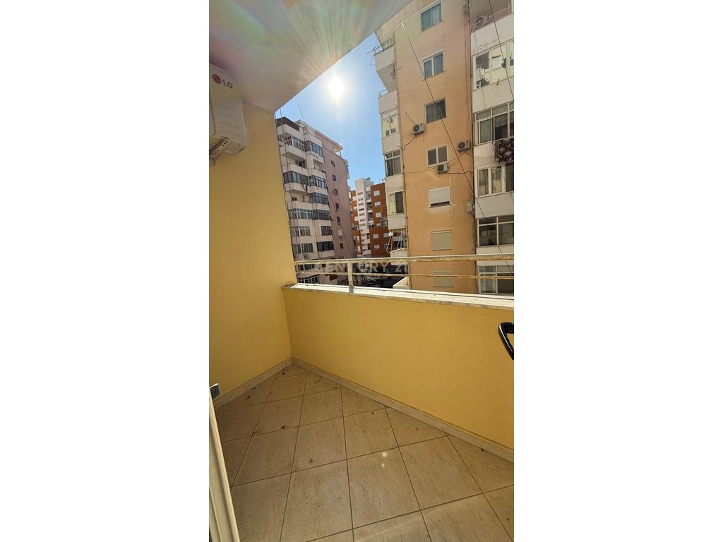 Apartament 2+1 Me Qira në Plazh Iliria, Durrës - 400€