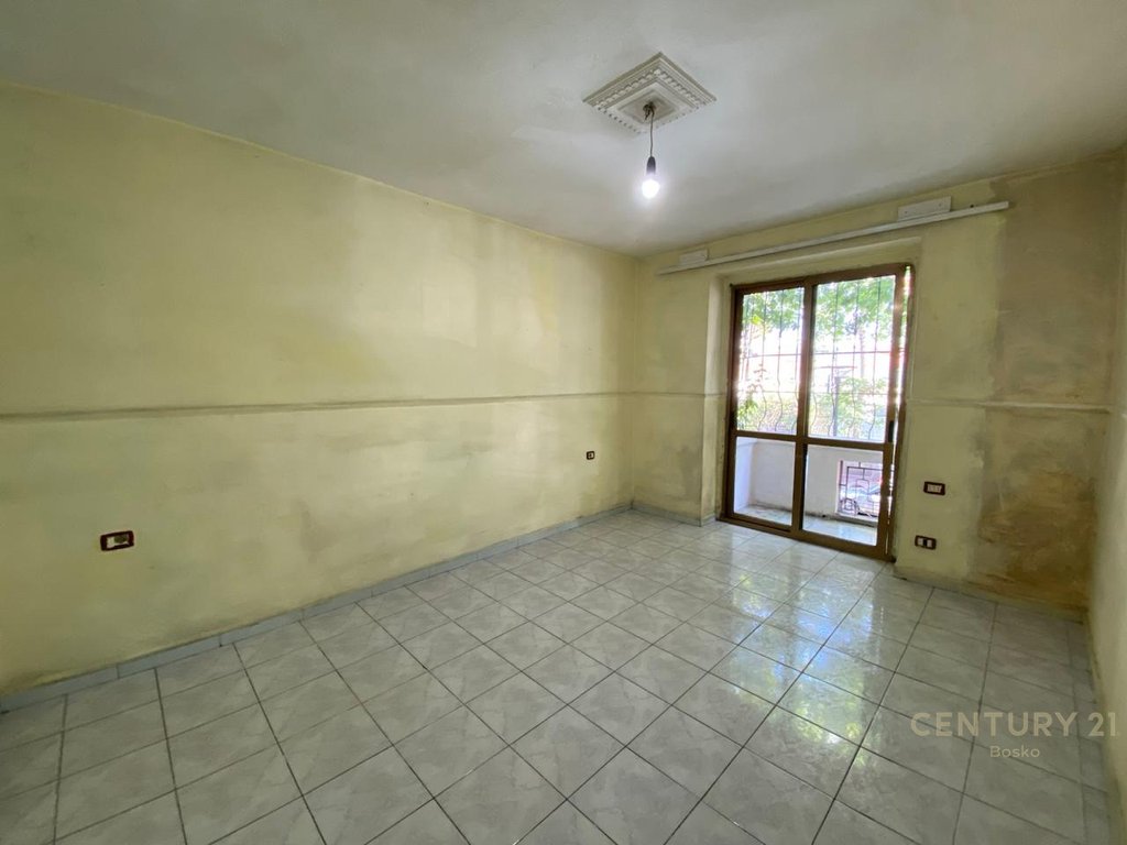 ME QIRA APARTAMENT 2+1 TEK MINE PEZA