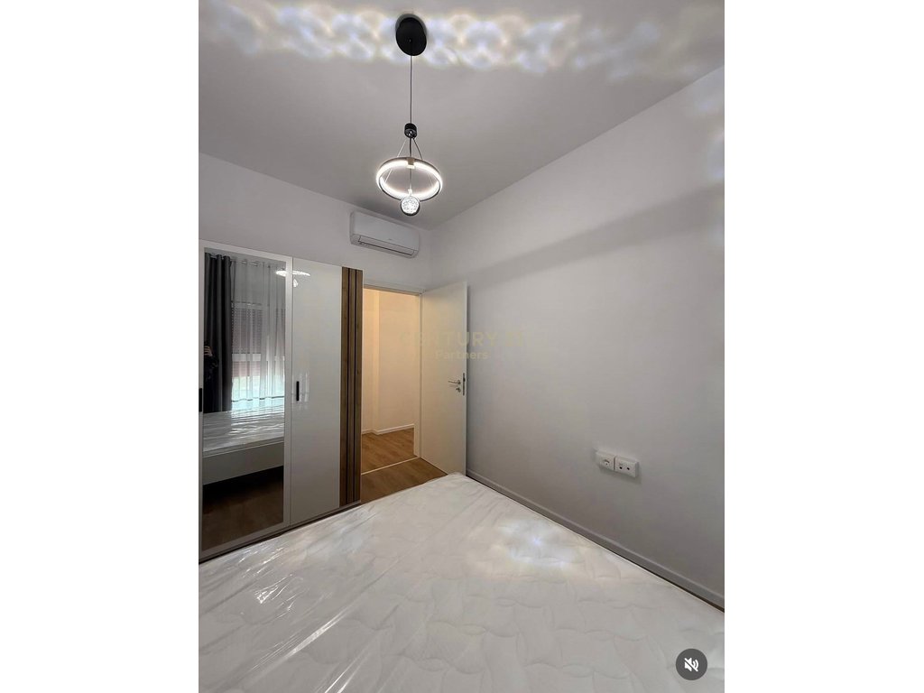 JAPIM ME QIRA APARTAMENT 1+1 NE ALI DEM !!