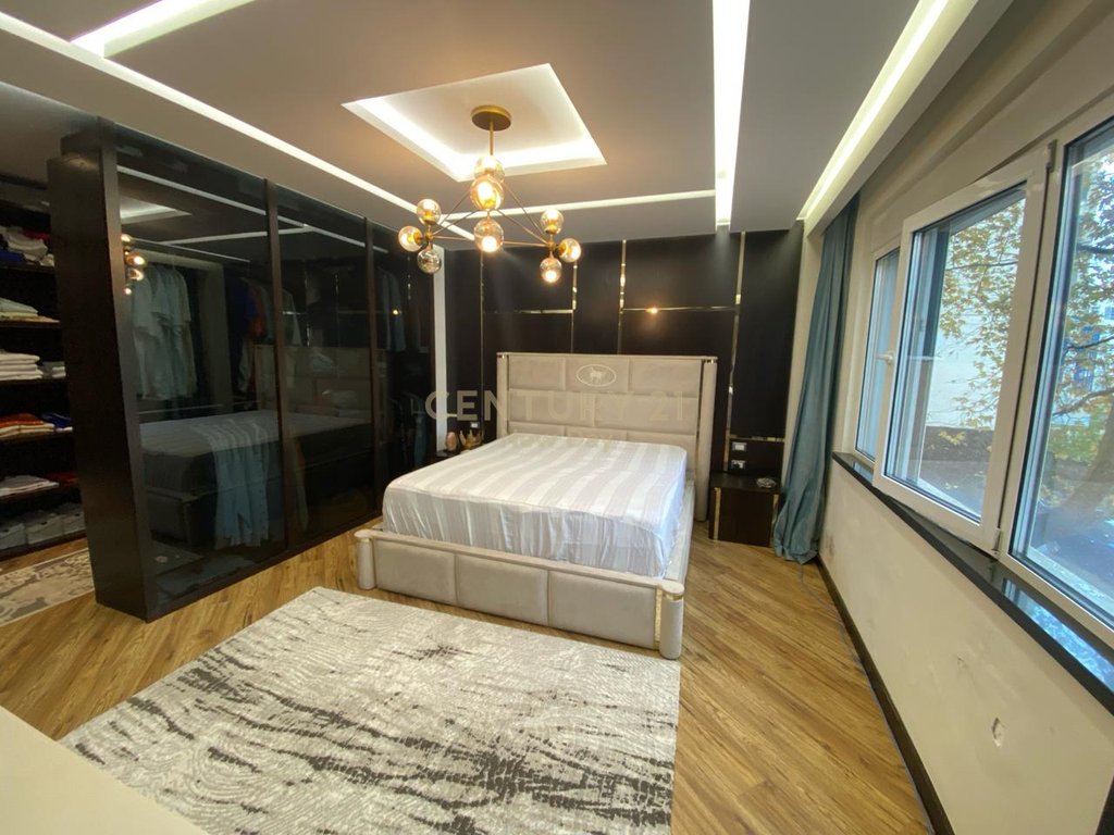 LUXURY APARTMENT PER SHITJE