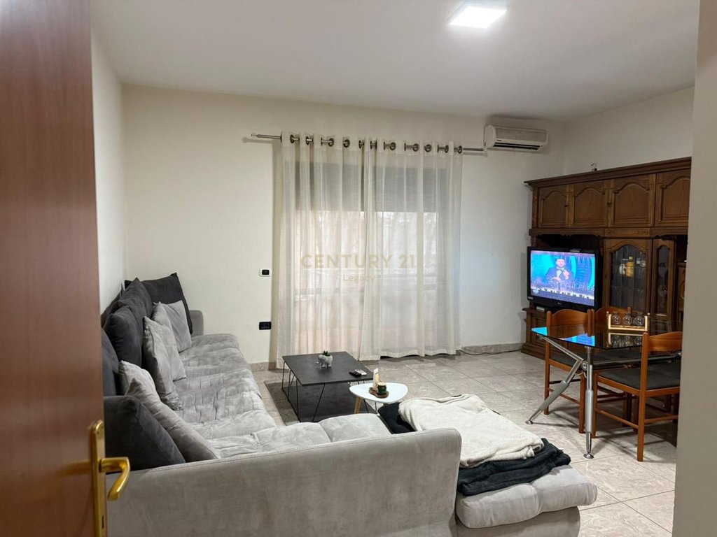 JEPET ME QIRA APARTAMENT 1+1, 70 m², BUZË DETIT – GOLEM