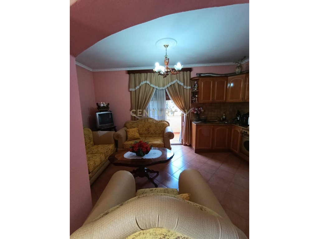 Apartament 3+1 për Shitje në Misto Mame