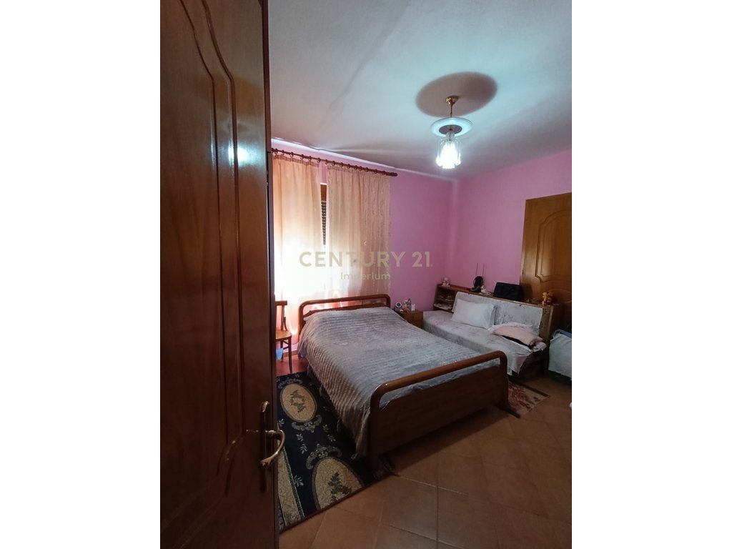 Apartament 3+1 për Shitje në Misto Mame