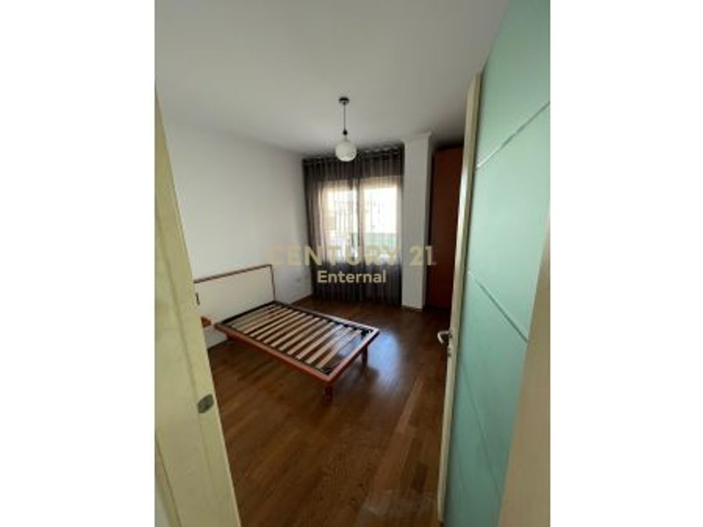 Apartament 3+1 per Qera tek Kopshti Zoologjik